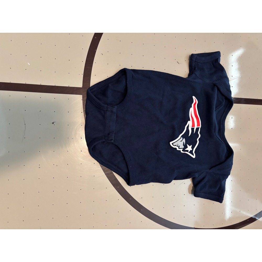 754 OutterStuff New England Patriots Infant Bodysuit Navy Blue 3-6M NFL Romper